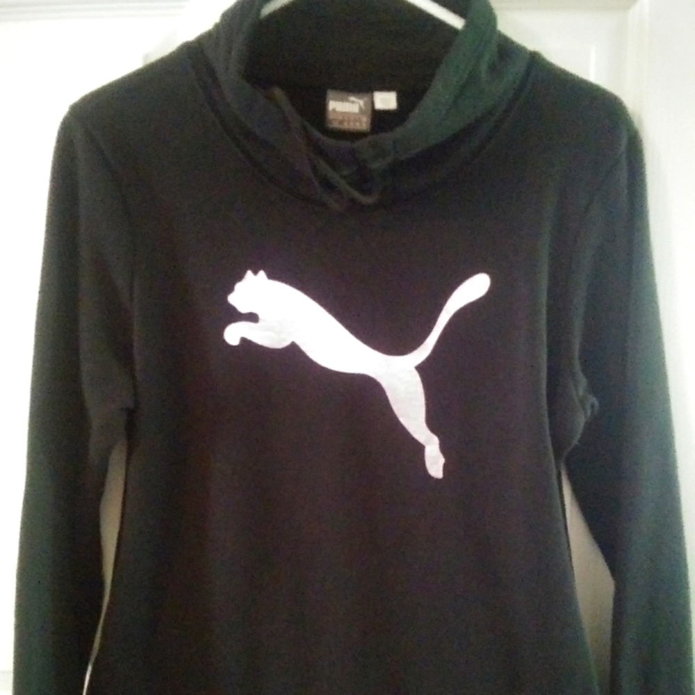 Puma sweatshirt. Worn once!